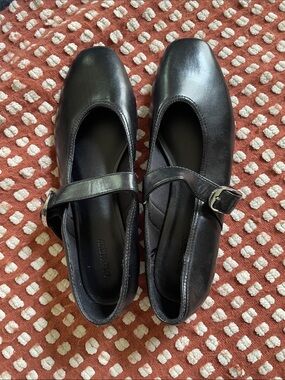 Ballet Flat